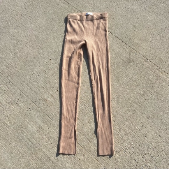 Babaton Distill Legging - Picture 2 of 5